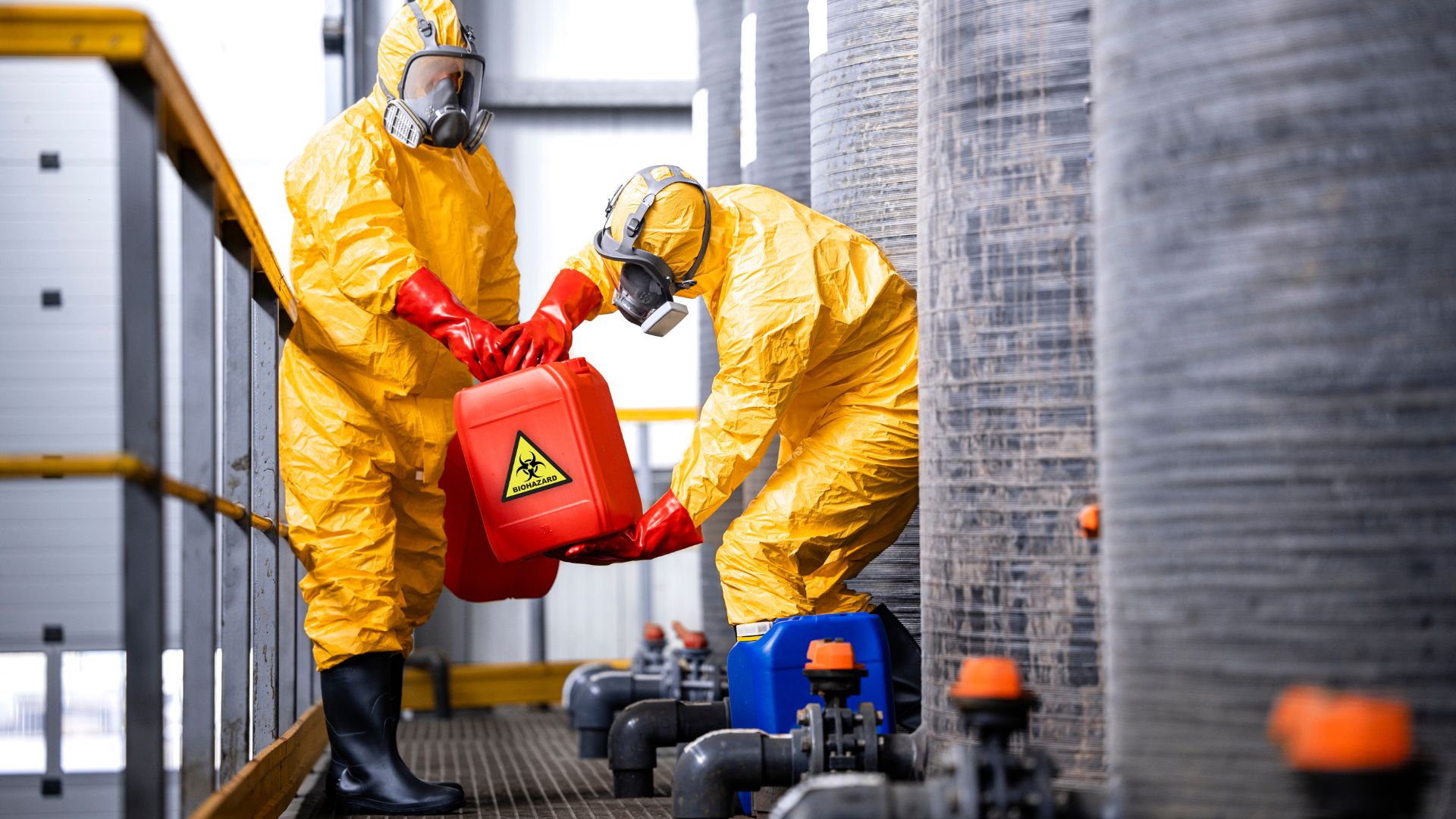 Bulk chemical transfers between drums and containers